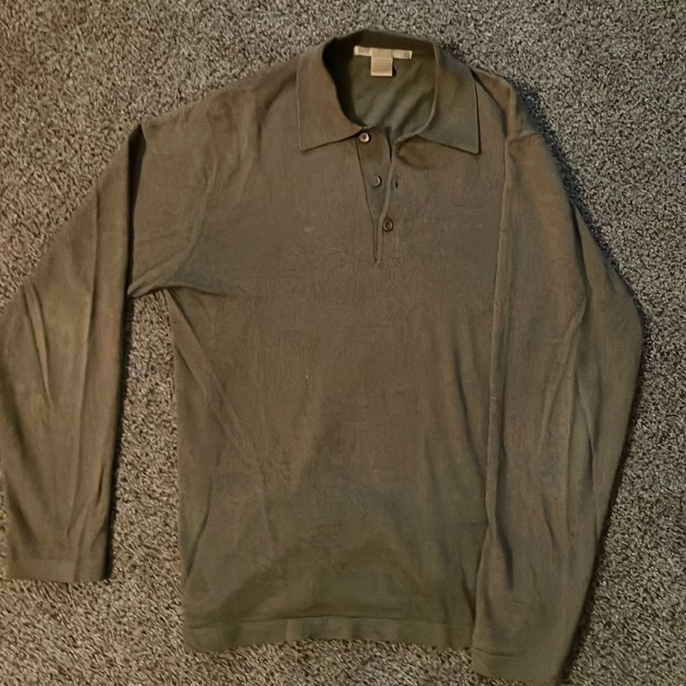 Pullover shirt size Small